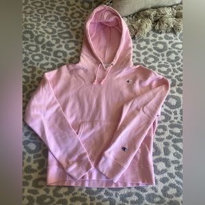 Light pink champion hoodie.